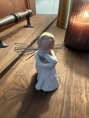 Willow Tree Cream and Brown Angel with Wire Wings Patience